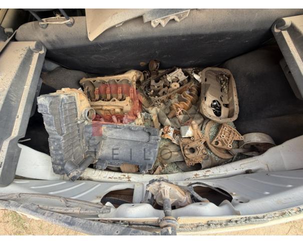 Foto de AUTOMOVEL RENAULT/SANDERO AUT1016V, ALCOOL/GASOLINA, BRANCA, 2013/2014, CHASSI: 93YBSR6RHEJ774291, RENAVAM: 00553453327, NO ESTADO EM QUE SE ENCONTRA.