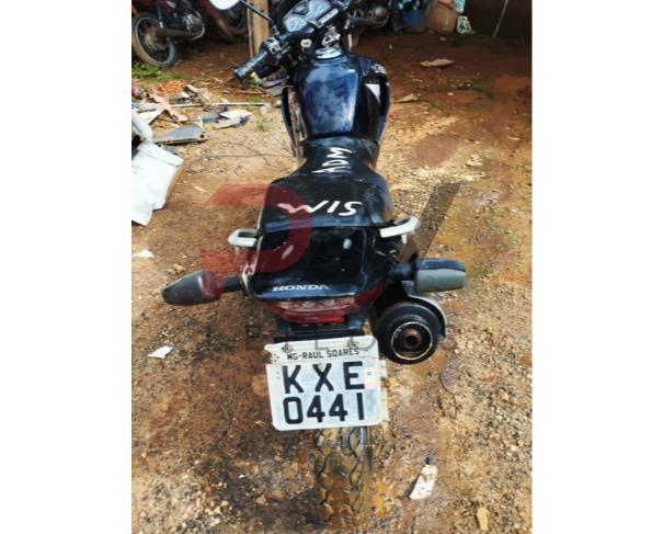 Foto de PASSAGEIRO / HONDA / NX-4 FALCON / Placa: KXE0441 / UF: MG / Município: Raul Soares / Ano fabricação: 2004 / Ano modelo: 2004 / Cor: PRETA / Chassi: 9C2ND07004R015006 / Motor: ND07E-4015006 / RENAVAM:00831169974, NO ESTADO EM QUE SE ENCONTRA. 