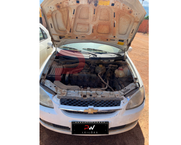 Foto de PAS/AUTOMOVEL CHEVROLET/CLASSIC LS, ALCOOL/GASOLINA, ANO/MOD 2012/2012, COR BRANCA, NO ESTADO EM QUE SE ENCONTRA.