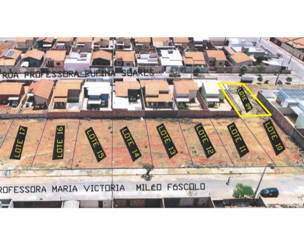 Foto de IMÓVEL URBANO: Área Institucional. Um lote de terreno n° 100, Quadra 46, setor 16, com a área de 250,00m² (duzentos e cinquenta metros quadrados), situado em Pompéu/MG, B: Morada do Sol, na Rua Professor Rufina Soares, NO ESTADO EM QUE SE ENCONTRA.