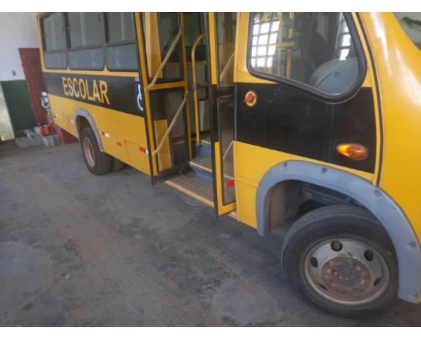Foto de PASSAGEIRO / ONIBUS IVECO/CITYCLASS 70C16, DIESEL, 2010/2011, AMARELA, PLACA: HLF-5176, RENAVAM:00279958986, CHASSI: 93ZL68B01B8420160, NO ESTADO EM QUE SE ENCONTRA