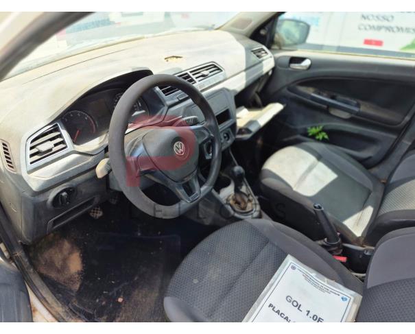 Foto de AUTOMOVEL, VW/GOL 1.0L MC4, BRANCA, 2018/2019, ALCOOL/GASOLINA, RENAVAM: 01160625910, CHASSI: 9BWAG45U1KT020297, NO ESTADO EM QUE SE ENCONTRA.