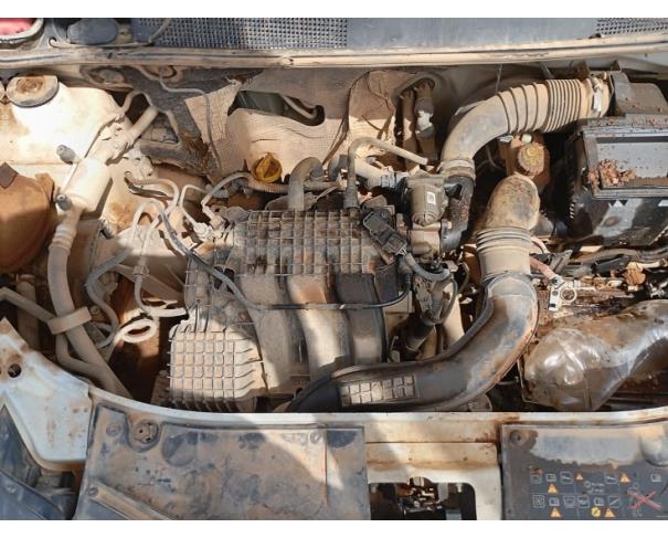 Foto de PAS/AUTOMOVEL RENAULT/SANDERO AUTH 10, ALCOOL/GASOLINA, BRANCA, 2017/2017, CHASSI: ...96361, NO ESTADO EM QUE SE ENCONTRA.