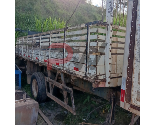 Foto de ESPECIAL / CAMINHAO IVECO/TECTOR 170E22, 2014/2014, DIESEL, BRANCA, CHASSI: 93ZA1RGH0E8926712, RENAVAM: 01015470855, NO ESTADO EM QUE SE ENCONTRA. MOTOR AVARIADO.CHASSI COM IMPLEMENTO CARROCERIA DE MADEIRA. 