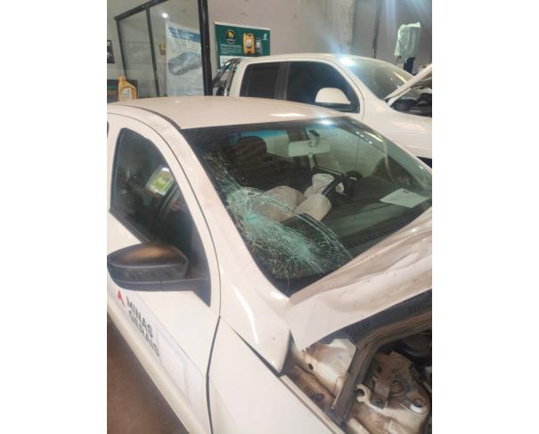 Foto de AUTOMOVEL VW/GOL MPI, 2022/2023, ALC/GASOL, BRANCA, CHASSI: 9BWAG45U1PT086811, RENAVAM: 01330845576, NO ESTADO EM QUE SE ENCONTRA.