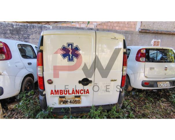 Foto de FIAT/DOBLO 1.8 ATENA AMB, ALCOOL/GASOLINA, BRANCA, 2014/2015, CHASSI: 9BD223156F2038957, RENAVAM: 1058921387, NO ESTADO EM QUE SE ENCONTRA.
