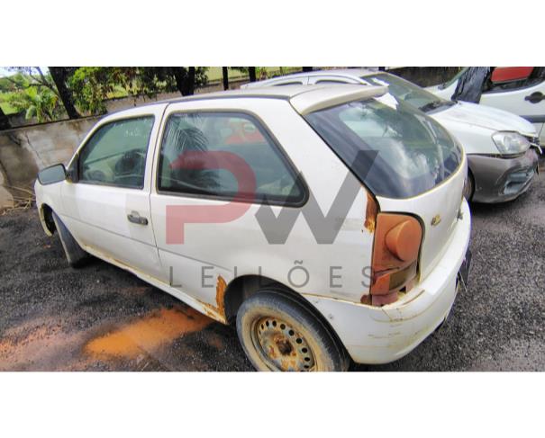 Foto de AUTOMOVEL VW/GOL 1.0 GIV, 2013/2014, BRANCA, ALCOOL/GASOLINA, CHASSI: ...45938, NO ESTADO EM QUE SE ENCONTRA.