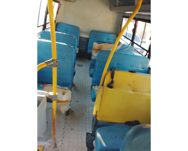 Foto de ONIBUS MPOLO/VOLARE V8L 4X4 EO, DIESEL, AMARELA, 2013/2014, CHASSI: 93PB58M1MEC050591, RENAVAM: 00997684518, NO ESTADO EM QUE SE ENCONTRA.