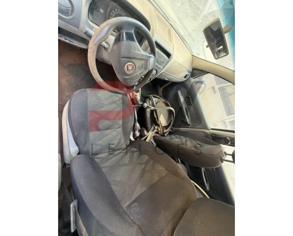 Foto de AUTOMOVEL FIAT/PALIO FIRE, ALCOOL/GASOLINA, 2016/2016, BRANCA, CHASSI: 9BD17122ZG7591901, RENAVAM: 01105334438, NO ESTADO EM QUE SE ENCONTRA.
