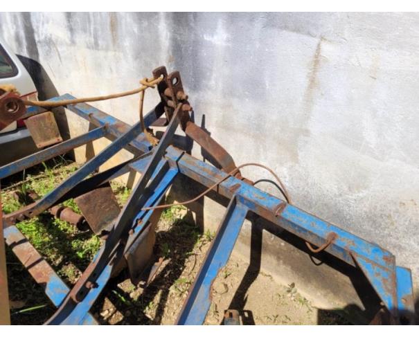 Foto de LOTE CONTENDO GRADE ARADORA INCOMPLETA, NO ESTADO EM QUE SE ENCONTRA.