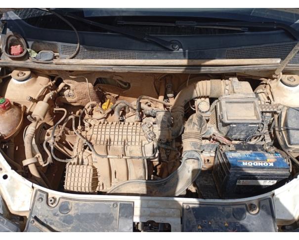 Foto de PAS/AUTOMOVEL SANDERO AUTH 10, ALCOOL/GASOLINA, BRANCA, 2017/2017, CHASSI: ...96548, NO ESTADO EM QUE SE ENCONTRA.