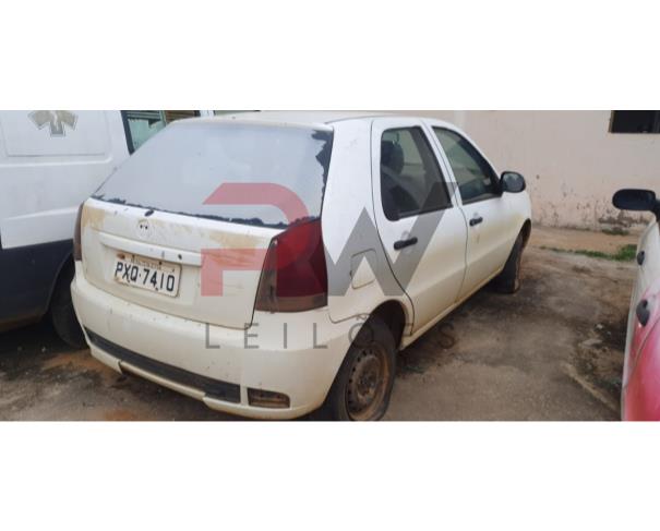 Foto de PASSAGEIRO / AUTOMOVEL FIAT/PALIO FIRE, ALCOOL/GASOLINA, BRANCA, 2016/2016, PLACA PXQ-7410, CHASSI: 9BD17122ZG7579678, RENAVAM: 01083436748, NO ESTADO EM QUE SE ENCONTRA. 