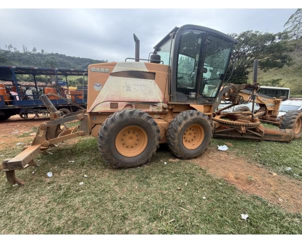Foto de MOTONIVELADORA CASE 845 B, ANO: 2013, CHASSI: HBZN0845ADAF02800, NO ESTADO EM QUE SE ENCONTRA.