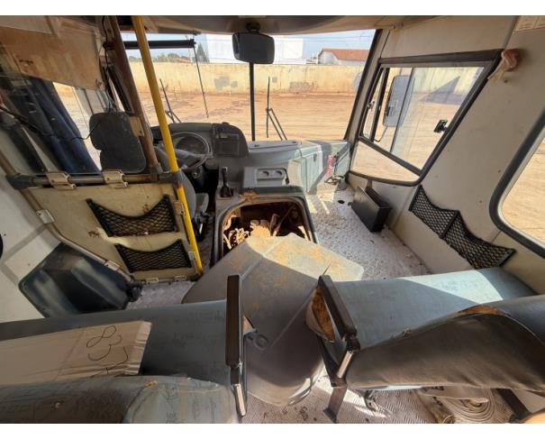 Foto de ONIBUS IVECO/GRANCLASS 150S21E, DIESEL, AMARELA, 2016/2017, CHASSI: 93ZA01LF0H8930882, RENAVAM: 01114103729, NO ESTADO EM QUE SE ENCONTRA.