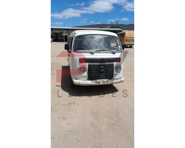 Foto de MIS/CAMIONETA VW/ KOMBI, ALCOOL/GASOLINA, 2013/2013, BRANCA, RENAVAM: 00545898854,  CHASSI: 9BWMF07X0DP018603, NO ESTADO EM QUE SE ENCONTRA.