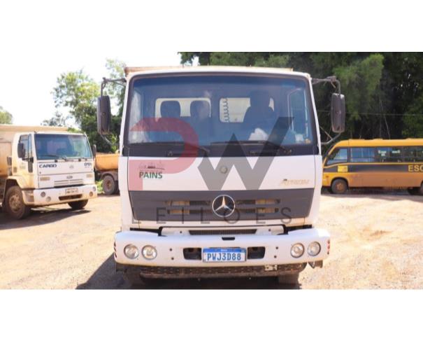 Foto de CAMINHÃO CAÇAMBA ATRON 1719 10,92T 185CV FAB MB COR BRANCA PLACA PWJ-3D88 ANO FAB/MOD 2015/2015 COMBUSTÍVEL DIESEL CHASSI 9BM693186FB009786 RENAVAM 1056738259 , NO ESTADO EM QUE SE ENCONTRA. 