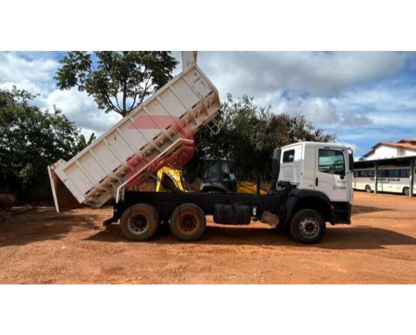 Foto de CAMINHAO, VW/26.280 CRM 6X4, BRANCA, 2013/2014, DIESEL, CHASSI: 95365826XER418107, RENAVAM: 0100178025, NO ESTADO EM QUE SE ENCONTRA.