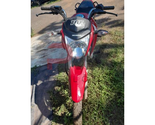 Foto de PASSAGEIRO / HONDA / CG 150 TITAN EX / Placa LMF5300 / UF: RJ / Município: Nova Iguaçu / Ano : 2015 / Ano modelo: 2015 / Cor: VERMELHA / Chassi: 9C2KC1660FR506258 / Motor: KC16E6F506258 / RENAVAM: 01048223610, NO ESTADO EM QUE SE ENCONTRA. 