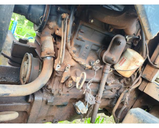 Foto de LOTE CONTENDO TRATOR DESMONTADO NEW HOLLAND TL55E, ANO 2003, NO ESTADO EM QUE SE ENCONTRA.