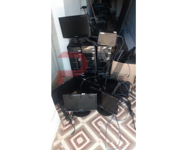 Foto de LOTE DE INFORMÁTICA, NO ESTADO EM QUE SE ENCONTRA.