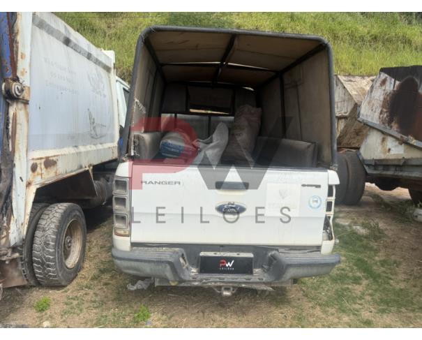 Foto de CARGA / CAMINHONETE I/FORD RANGER XL 4X4 CS4 22H, 2013/2014, DIESEL, BRANCA, CHASSI: 8AFAR21N4EJ200874, RENAVAM: 00995209456, NO ESTADO EM QUE SE ENCONTRA. MOTOR AVARIADO.