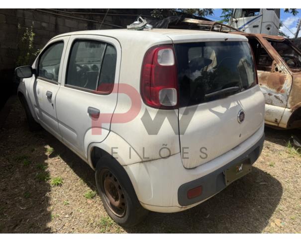 Foto de PASSAGEIRO / AUTOMOVEL FIAT/UNO VIVACE 1.0, 2014/2014, ALC/GASOL, BRANCA, CHASSI: 9BD195152E0554456, RENAVAM: 00997098490, NO ESTADO EM QUE SE ENCONTRA. MOTOR AVARIADO.