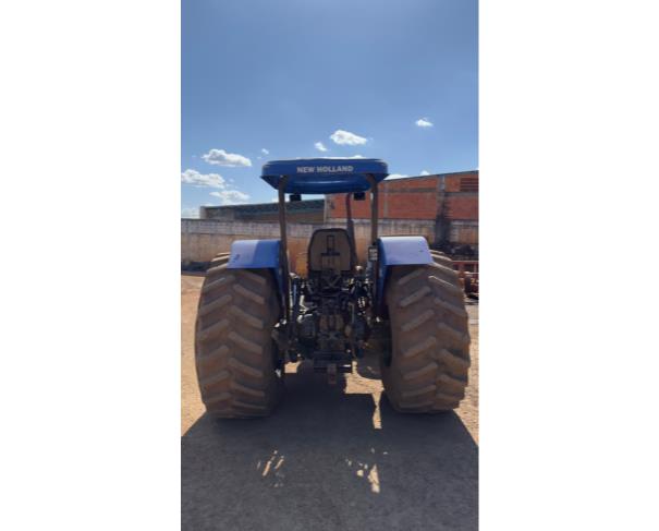 Foto de TRATOR NEW HOLLAND 7630, COR AZUL, ANO 2014, NO ESTADO EM QUE SE ENCONTRA.