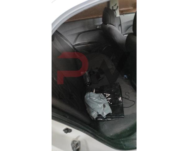 Foto de PASSAGEIRO / HYUNDAI / HB201.0M 1.0 M / PLACA: OPJ-9658 / UF: MG / MUNICÍPIO: CORONEL FABRICIANO / ANO FABRICAÇÃO: 2013 / ANO MODELO: 2013 / BRANCA / CHASSI: 9BHBG51CADP059503 / MOTOR:F3LACP153114 / RENAVAM: 00519397592, NO ESTADO EM QUE SE ENCONTRA. 