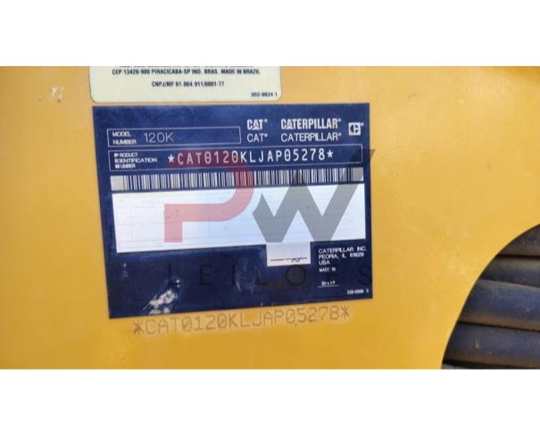 Foto de MOTONIVELADORA CATERPILLAR 120K, AMARELA, CAT0120KLJAP05278, ANO 2014, NO ESTADO EM QUE SE ENCONTRA.