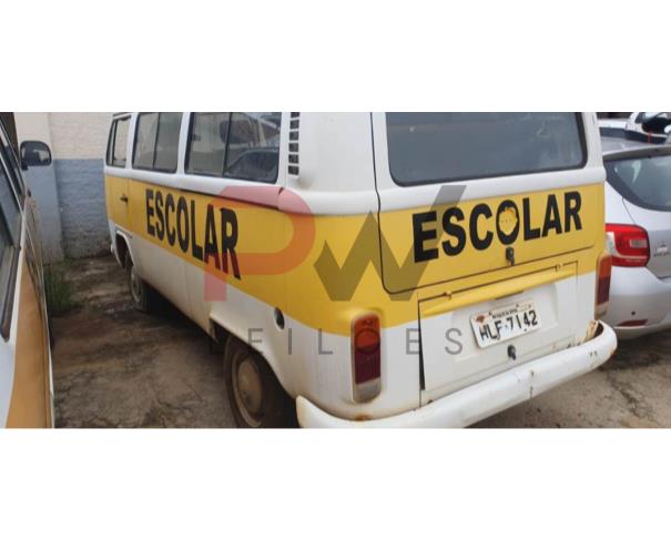 Foto de PASSAGEIRO / MICROONIBUS VW/KOMBI ESCOLAR, ALCOOL/GASOLINA, BRANCA, 2011/2012, PLACA HLF-7142, CHASSI: 9BWMF07X9CP010434, RENAVAM: 352294876, NO ESTADO EM QUE SE ENCONTRA.