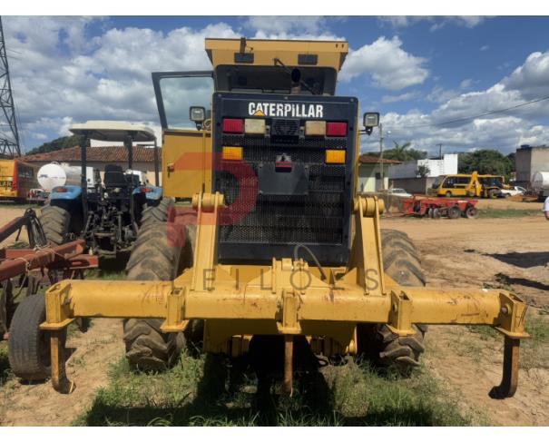 Foto de MOTONIVELADORA CATERPILLAR 120K, AMARELA, CAT0120KLJAP05278, ANO 2014, NO ESTADO EM QUE SE ENCONTRA.
