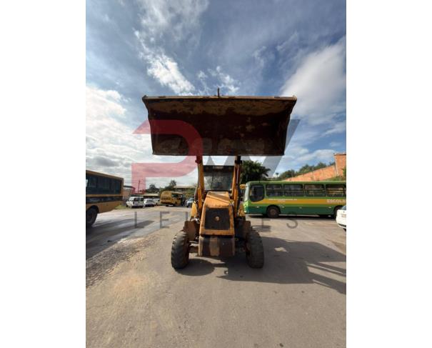 Foto de LOTE CONTENDO RETROESCAVADEIRA RANDON, MODELO RK406/RK406B/RD406, AMARELA, ANO 2014, Nº DE SÉRIE: CA09131988, NO ESTADO EM QUE SE ENCONTRA.