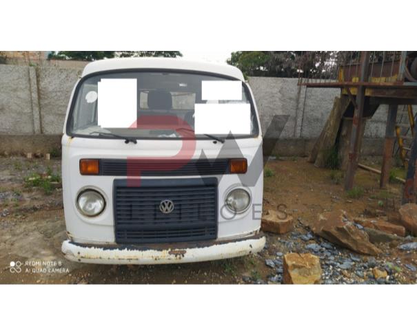 Foto de MISTO / CAMIONETA VW/KOMBI, 2007/2008, BRANCA, ALC/GASOL, PLACA LPA-3C97, CHASSI: 9BWGF07XX8P001777, RENAVAM: 00925189464, NO ESTADO EM QUE SE ENCONTRA.
