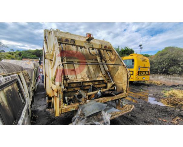 Foto de CAMINHAO IVECO/TECTOR 170E22, 2013/2014,BRANCA, DIESEL, CHASSI: ...25599, NO ESTADO EM QUE SE ENCONTRA.