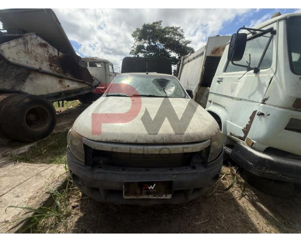 Foto de CARGA / CAMINHONETE I/FORD RANGER XL 4X4 CS4 22H, 2013/2014, DIESEL, BRANCA, CHASSI: 8AFAR21N4EJ200874, RENAVAM: 00995209456, NO ESTADO EM QUE SE ENCONTRA. MOTOR AVARIADO.