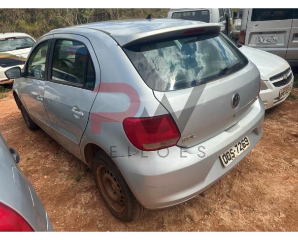 Foto de PASSAGEIRO / AUTOMOVEL VW/NOVO GOL 1.6, 2013/2014, ALC/GASOL, PRATA, PLACA OQS-7269, RENAVAM: 00568649737, CHASSI: 9BWAB45U9ET046472, NO ESTADO EM QUE SE ENCONTRA.
