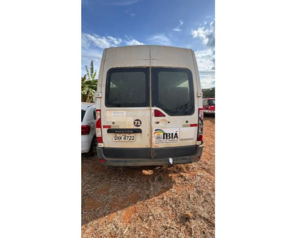 Foto de MICROONIB RENAULT/M REVESCAP L3H2, DIESEL, BRANCA, 2019/2020, CHASSI: 93YMAFEXCLJ286951, RENAVAM: 01220978369, NO ESTADO EM QUE SE ENCONTRA.