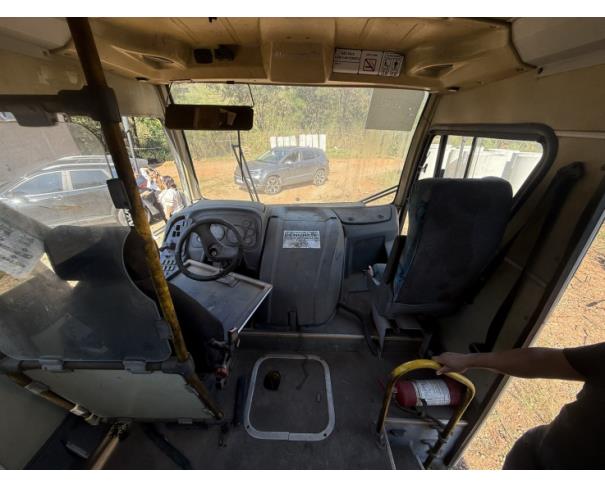 Foto de ONIBUS, M.BENZ/MASC GRANMINI O, BRANCA, 2010/2010, DIESEL, CHASSI: 9BM688277AB696183, RENAVAM: 00219999074, NO ESTADO EM QUE SE ENCONTRA.