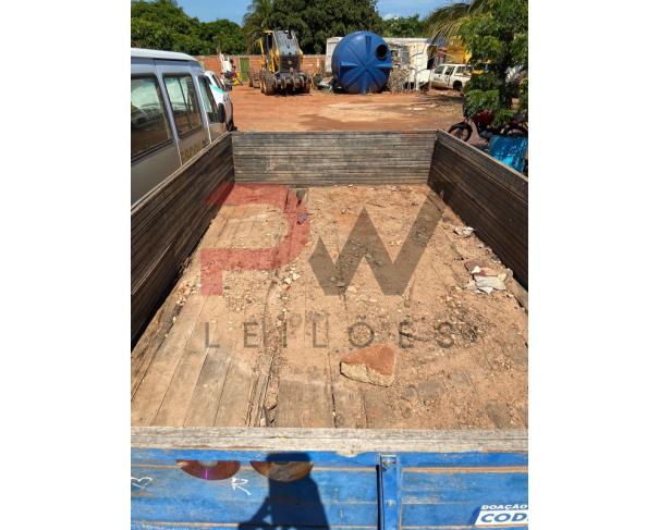 Foto de CARRETA DE TRATOR MARCA V-MAQ. NO ESTADO EM QUE SE ENCONTRA.