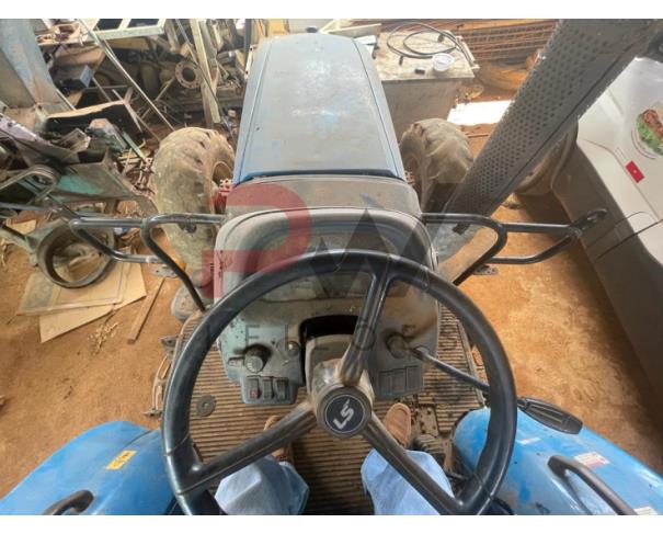 Foto de TRATOR LS, AZUL, 2019, SÉRIE C91303053A, CHASSI: 4G33TC18096, NO ESTADO EM QUE SE ENCONTRA.