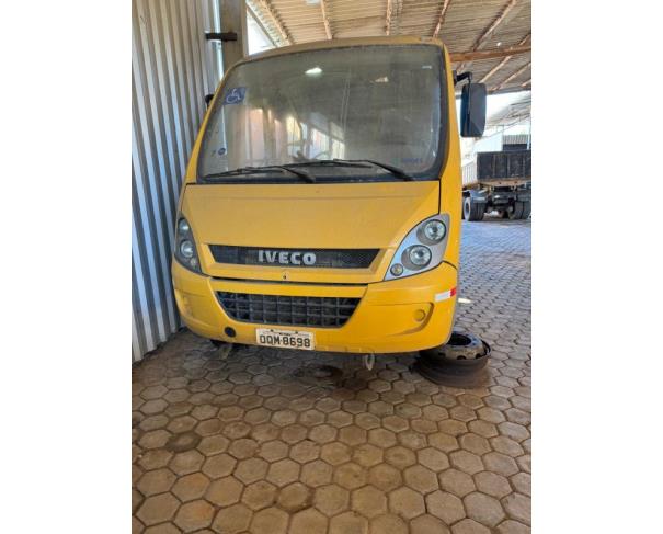 Foto de ONIBUS, IVECO/CITYCLASS 70C17, AMARELA, 2013/2013, DIESEL, CHASSI: 93ZL68C01D8452501, RENAVAM: 00565517104.