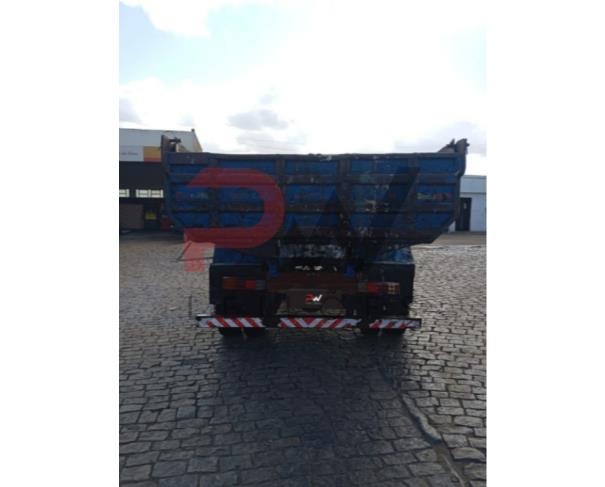 Foto de CARGA CAMINHAO, M.BENZ/L 1313, DIESEL, AMARELA, 1986/1986, CHASSI:...12166,  NO ESTADO EM QUE SE ENCONTRA.