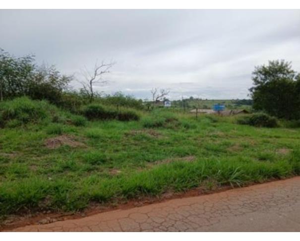 Foto de Lote nº 13, Quadra nº 04, situado na Rua Imbiara, no loteamento denominado Distrito Industrial, Araxá/MG, com área de 2.675,91m², matriculado sob nº 19.491 no Registro de Imóveis de Araxá.