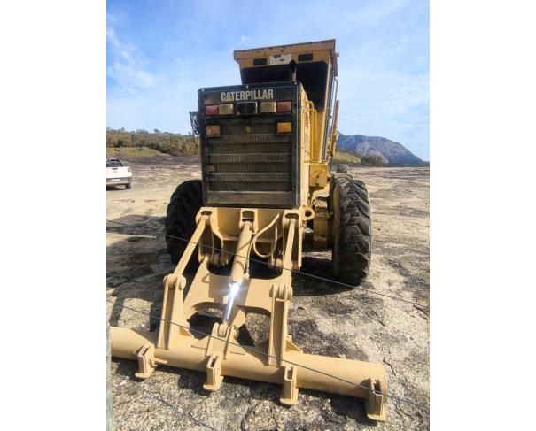 Foto de MOTONIVELADORA CATERPILLAR, 120K, AMARELA, ANO 2011, Nº DE IDENT: CAT0120KEJAP01086, Nº DE SÉRIE: KHX32551, NO ESTADO EM QUE SE ENCONTRA.