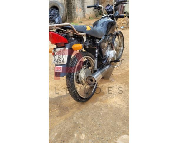 Foto de PASSAGEIRO / MOTOCICLETA HONDA/CG 125 TITAN KS, PRETA, GASOLINA, 2004/2004, PLACA HBP-8494, CHASSI: 9C2JC30104R108560, RENAVAM: 00864280416, NO ESTADO EM QUE SE ENCONTRA.