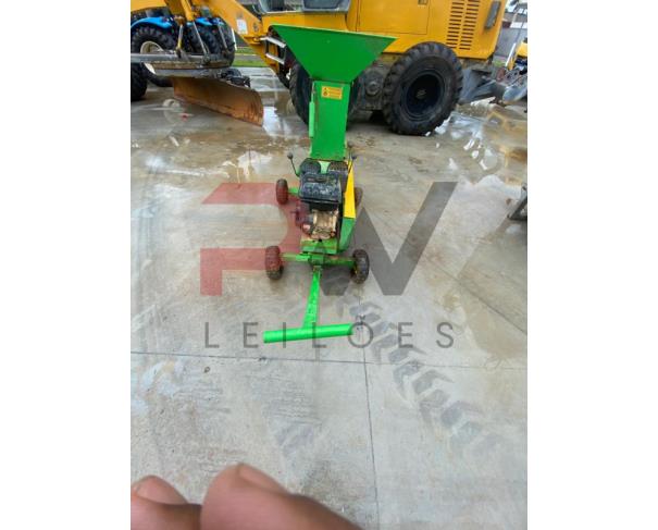 Foto de TRITURADOR DE RESIDUO TRAPP TR 500 13HP, NO ESTADO EM QUE SE ENCONTRA.