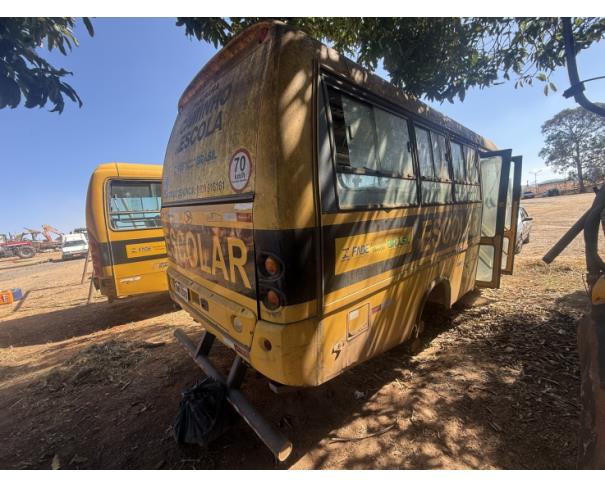 Foto de ONIBUS, MPOLO/VOLARE V8L 4X4 EO, AMARELA, 2013/2014, DIESEL, CHASSI: 93PB58M1MEC049361, RENAVAM: 00996838937, NO ESTADO EM QUE SE ENCONTRA.