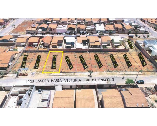 Foto de IMÓVEL URBANO. Área Institucional. Um lote de terreno de nº 270, Quadra 46, setor 16, medindo 250,00m², situado em Pompéu/MG, bairro Morada do Sol, na rua Professora Maria Victória Miléo Fóscolo, NO ESTADO EM QUE SE ENCONTRA.