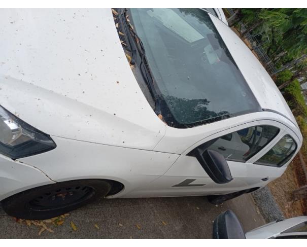 Foto de PAS/AUTOMOVEL VW/NOVO GOL TL MCV, ALCOOL/GASOLINA, BRANCA, 2017/2018, CHASSI: ...99742, NO ESTADO EM QUE SE ENCONTRA.