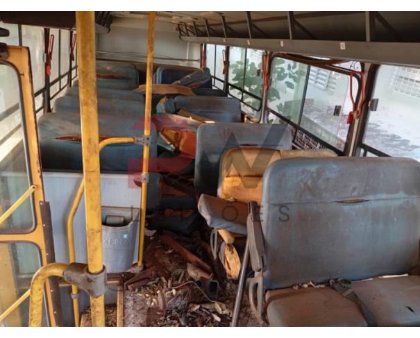 Foto de ONIBUS VW/15.190 EOD E.HD ORE, DIESEL, AMARELA, 2012/2013, CHASSI: ...17452, NO ESTADO EM QUE SE ENCONTRA.